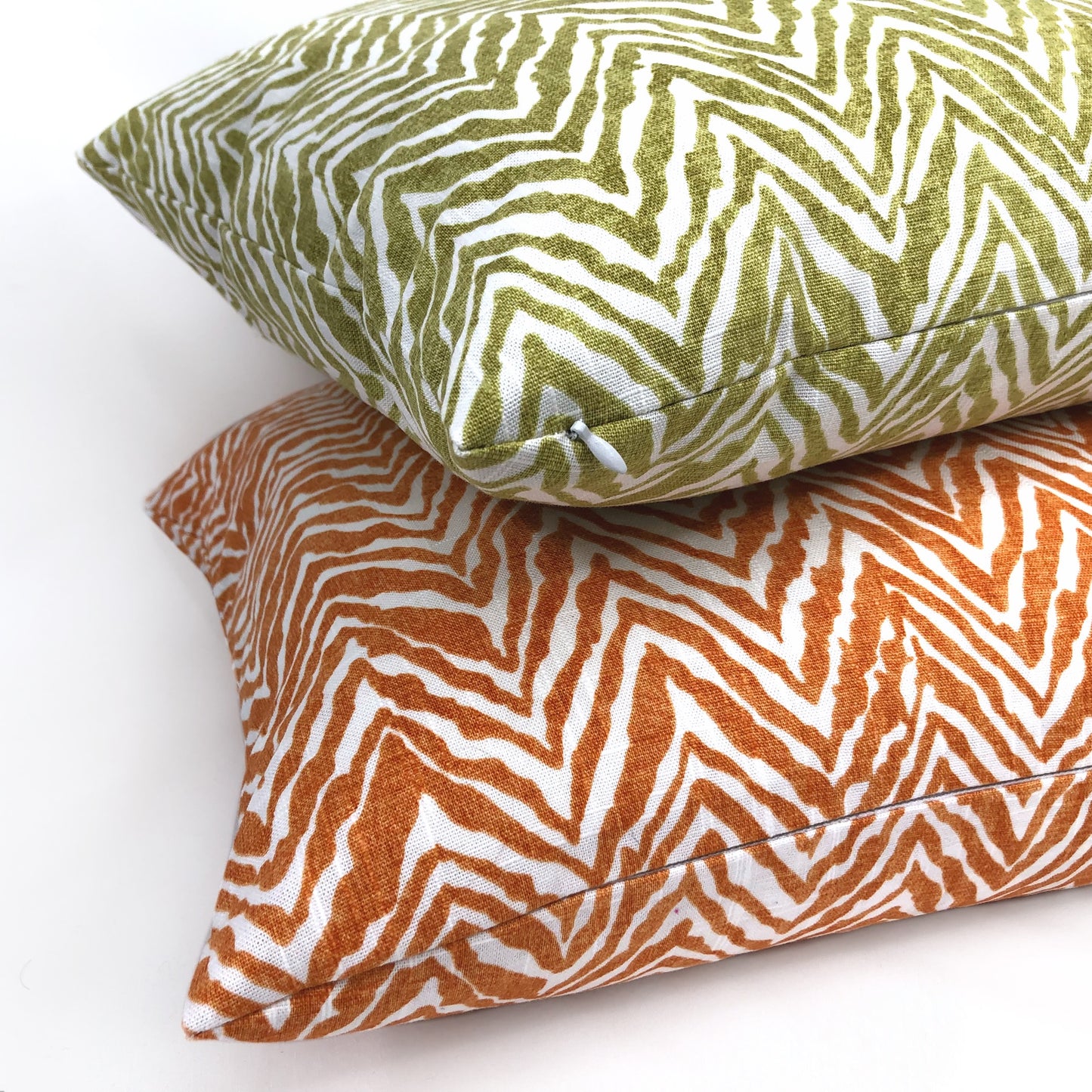 (CLEARANCE) Tigra Orange White Animal Print Pillow Cover