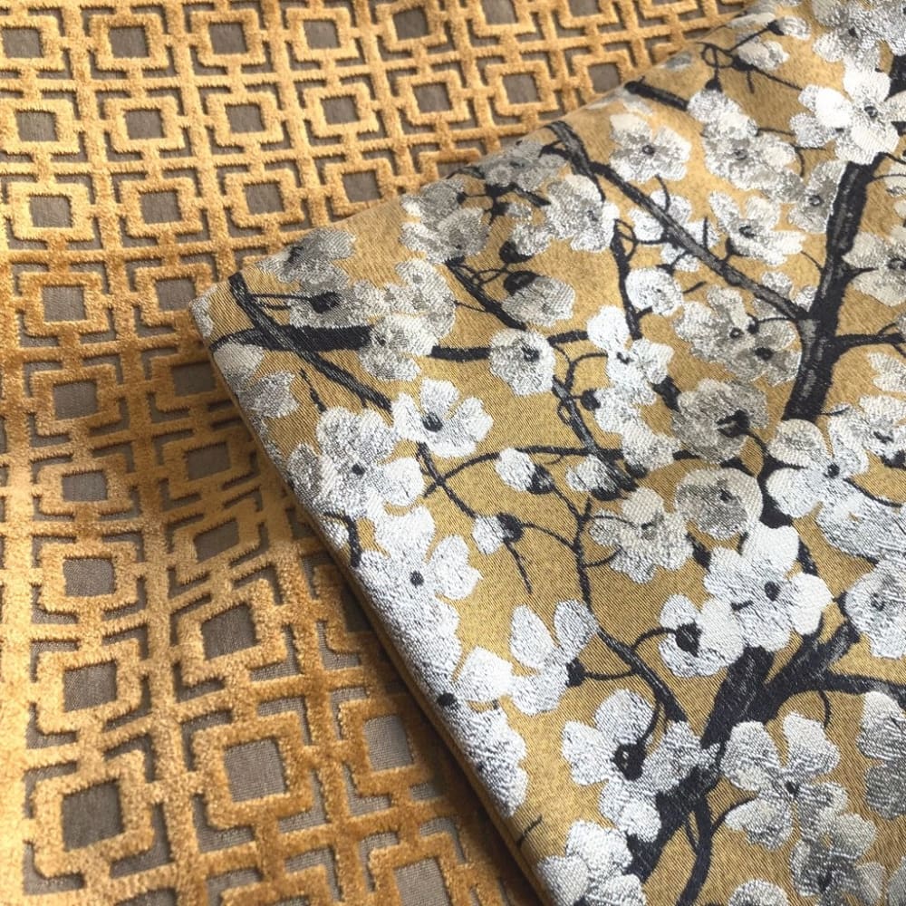 Quattro Amber Gold Geometric Square Lattice Cut Velvet Pillow Cover - Aloriam