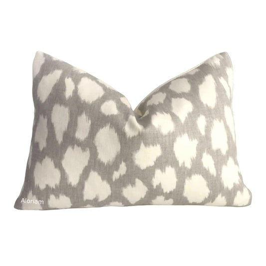 (CLEARANCE) Kravet Kate Spade Gray Cream Modern Jungle Cat Spotted Linen Pillow Cover - Fits 14x20 insert (13.5x19 cover) / Pattern front