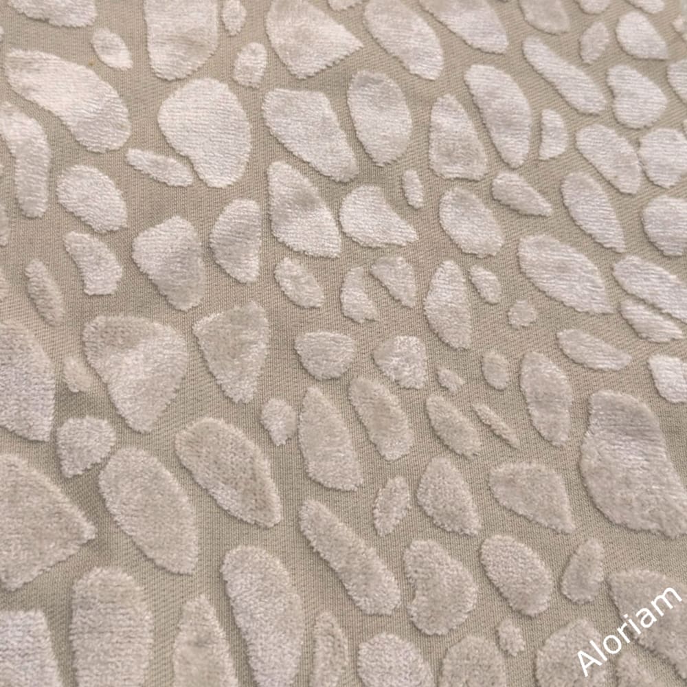 (CLEARANCE) Malindi Cream Modern Animal Pebble Spot Velvet Pillow Cover - Aloriam