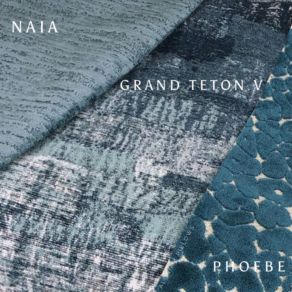 Naia Rainy Blue Textured Chenille Pillow Cover - Aloriam